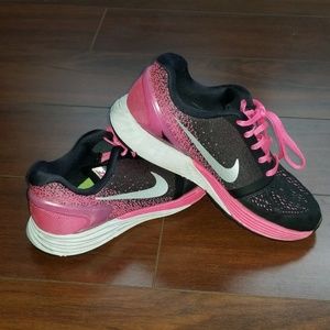 Girls Nike size 5